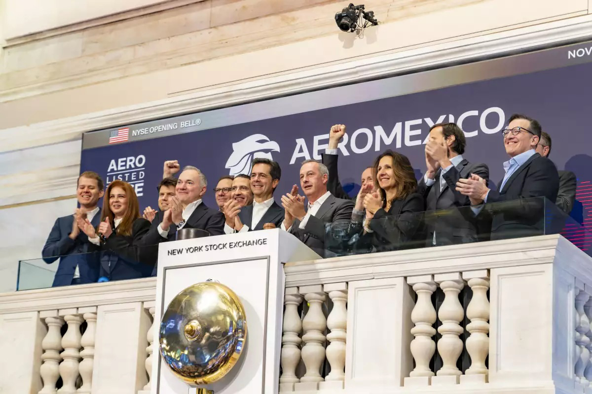 Aeroméxico Returns to Wall Street with $300 Million IPO